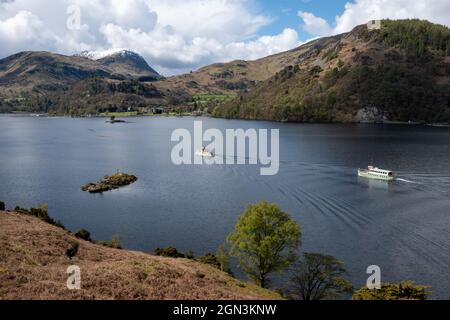 Ullswater-Dampfer fahren vom Ullswater-Weg aus auf Ullswater Stockfoto