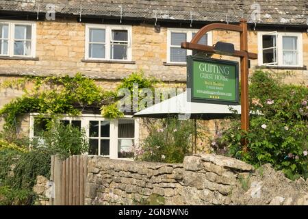 Blick auf Guiting Power, ein cotswold Village in Gloucestershire. Das Guiting Guest House Stockfoto