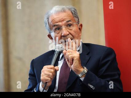 Italien, Rom, 21. september 2021 : Romano Prodi, ehemaliger Präsident der Europäischen Kommission, präsentiert sein Buch 'Strana vita la Mia' (Strange Life Mine) Foto © Fabio Cimaglia/Sintesi/Alamy Live News Stockfoto