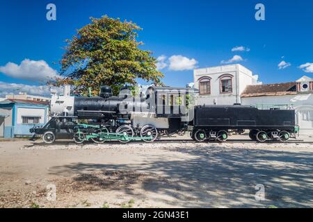 SANTIAGO DE CUBA, KUBA - 6. FEB 2016: Alte Dampfmaschine in einem Hafen von Santiago de Cuba. Stockfoto