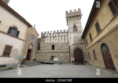 DAS KLOSTER VON SAN MICHELE IN PASSIGNANO, TOSKANA, ITALIEN Stockfoto