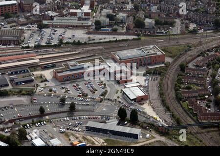 Luftaufnahme des Unternehmensbüros von York Campus Network Rail, neben dem Bahnhof in York Stockfoto