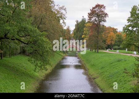 Der Alexander-Park in Puschkin (Zarskoje Selo) bei St. Petersburg, Russland Stockfoto