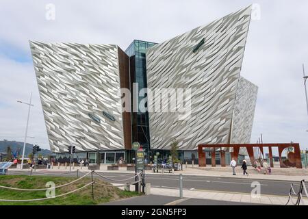 Titanic Belfast Museum, Titanic Quarter, City of Belfast, Nordirland, Vereinigtes Königreich Stockfoto