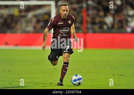 Salerno, Italien. September 2021. Franck Ribery Spieler von Salernitana, während des Spiels der italienischen Serie A Liga zwischen Salernitana und Verona, Endergebnis 2-2, Spiel im Arechi Stadion in Salerno gespielt. Salerno, Italien, 22. September 2021. (Foto von Vincenzo Izzo/Sipa USA) Quelle: SIPA USA/Alamy Live News Stockfoto