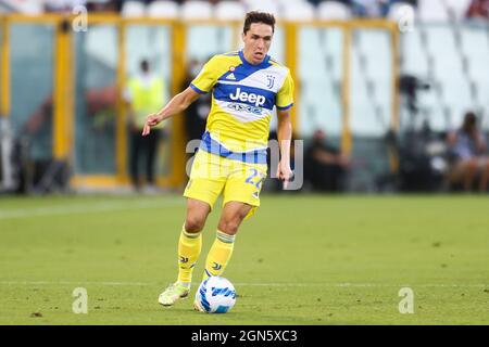 Juventus italienischer Stürmer Federico Chiesa kontrolliert den Ball während des Fußballspiels der Serie A zwischen Spezia und Juventus im Alberto Picco Stadium, La Spezia, Italien, am 22 2021. September. Stockfoto