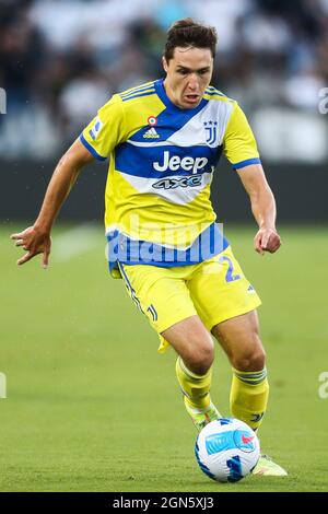 Juventus italienischer Stürmer Federico Chiesa kontrolliert den Ball während des Fußballspiels der Serie A zwischen Spezia und Juventus im Alberto Picco Stadium, La Spezia, Italien, am 22 2021. September. Stockfoto