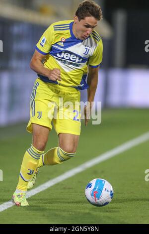 Juventus italienischer Stürmer Federico Chiesa kontrolliert den Ball während des Fußballspiels der Serie A zwischen Spezia und Juventus im Alberto Picco Stadium, La Spezia, Italien, am 22 2021. September. Stockfoto