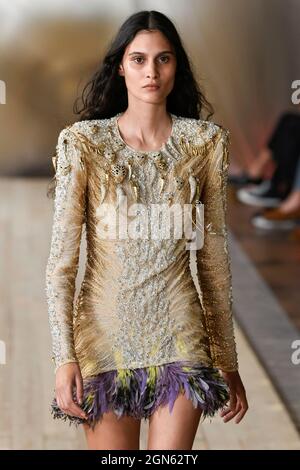 Mailand, Italien. September 2021. ROBERTO CAVALLI SS22 Runway während der Milan Fashion Week am 2021. September - Mailand, Italien. 22/09/2021 Credit: dpa/Alamy Live News Stockfoto