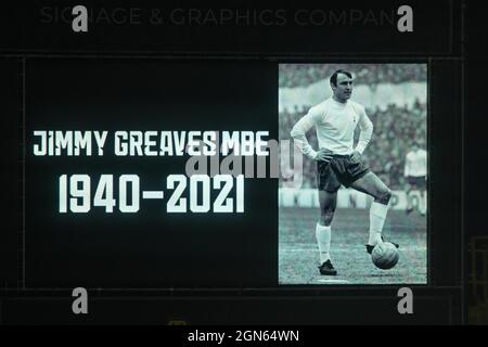 Tribut an Jimmy Greaves vor dem Auftakt des Spiels Tonights Stockfoto