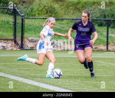 High School Mädchen Varsity Fußball Stockfoto