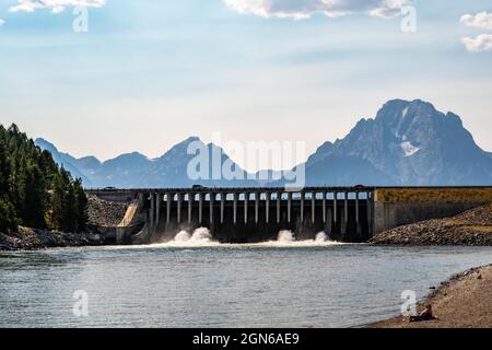 Grand Teton, WY, USA - 5. September 2020: Der Jackson Lake Dam Stockfoto