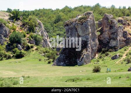 Eine wunderschöne Landschaft des Dobruja-Plateaus, dem ältesten Gebirge Rumäniens, im östlichen Teil des Landes, in der Nähe des Schwarzen See. Stockfoto