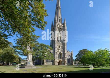 St Wulfram's Church, Grantham - die Pfarrkirche von Grantham Lincolnshire und das war Memorial Stockfoto