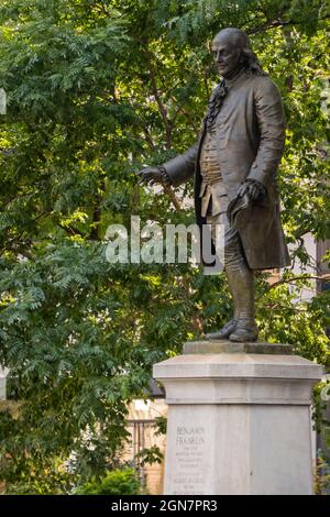 Benjamin Franklin Statue vor der Pace University Nassau Street Manhattan NYC Stockfoto