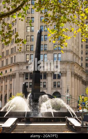 Triumph der Skulptur des menschlichen Geistes auf dem Foley Square in der Innenstadt von Manhattan NYC Stockfoto