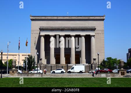 Baltimore war Memorial (101 North Gay Street) und war Memorial Plaza, Baltimore, Maryland, USA Stockfoto