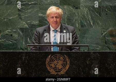 (210923) -- UNITED NATIONS, 23. September 2021 (Xinhua) -- der britische Premierminister Boris Johnson spricht über die allgemeine Debatte der 76. Sitzung der Generalversammlung der Vereinten Nationen (UNGA) am 22. September 2021 im UN-Hauptquartier in New York. UM MIT 'World Insights: Entwicklungsländer brauchen finanzielle Hilfe, Einfluss in multilateralen Institutionen -- UNGA' zu GEHEN (CIA Pak/UN Photo/Handout via Xinhua) Quelle: Xinhua/Alamy Live News Stockfoto