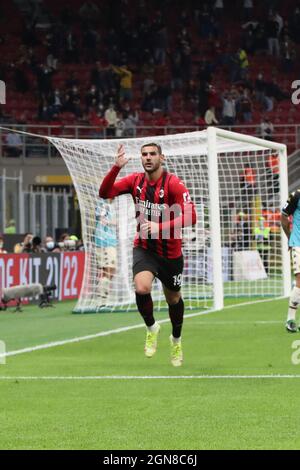 Mailand, Italien. September 2021. Serie A Spiel zwischen AC Milan und FC Venezia am 22 2021. September im Stadio Giuseppe Meazza in Mailand, Italien.Mailand gewinnt 2:0. (Foto: Mairo Cinquetti/Pacific Press/Sipa USA) Quelle: SIPA USA/Alamy Live News Stockfoto