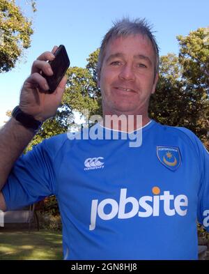 POMPEY-FAN DARREN JAMES SCHLUG EINE TELEFONRECHNUNG VON ÜBER TAUSEND ...