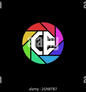 CE-Monogramm Logo Buchstabe Geometrische Polygonallinse Regenbogen Kreis Form Stil Stock Vektor