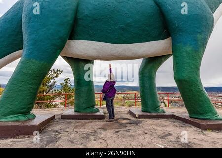 Apatosaurus im Dinosaur Park, eine Attraktion für Familien, die von der WPA während der Großen Depression in Rapid City, South Dakota, USA, gebaut wurde Stockfoto