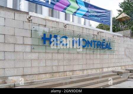 Montreal, Quebec, Kanada - 6. September 2021: HEC Montreal unterzeichnet auf ihrem Campus in University of Montreal, QC, Kanada. Stockfoto