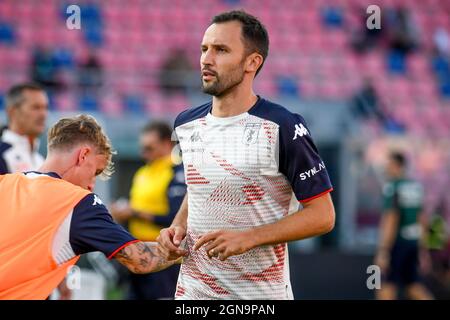 Bologna, Italien. September 2021. Milan Badelj (Genua) während Bologna FC vs Genua FC, Italienische Fußballserie Ein Spiel in Bologna, Italien, September 21 2021 Kredit: Unabhängige Fotoagentur/Alamy Live Nachrichten Stockfoto