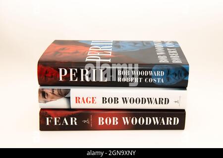 Peril, ein Buch von Bob Woodward und Robert Costa, und Fear and Rage, Bücher von Bob Woodward über die Trump-Präsidentschaft Stockfoto