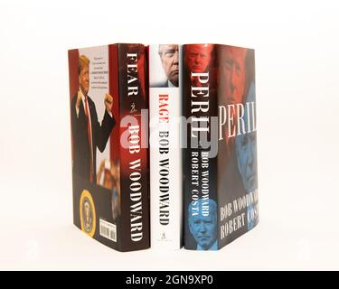 Peril, ein Buch von Bob Woodward und Robert Costa, und Fear and Rage, Bücher von Bob Woodward über die Trump-Präsidentschaft Stockfoto