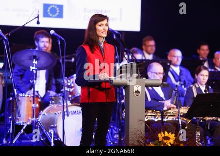 Mariya Gabriel, die EU-Kommissarin für Innovation, Forschung, Kultur, Bildung und Jugend, spricht bei der Eröffnungszeremonie. Die jährliche traditionelle Europäische Sportwoche vom 23. Bis 30. September wurde offiziell von Bogdan Gabrovec, dem Präsidenten des slowenischen Olympischen Komitees, Spyros Capralos, dem Präsidenten der Europäischen Olympischen Komitees, eröffnet. Mariya Gabriel, EU-Kommissarin für Innovation, Forschung, Kultur, Bildung und Jugend, und der slowenische Premierminister Janez Jansa. 23. Im September ist auch der Tag des slowenischen Sports, ein nationaler Feiertag. (Foto von Luka DAKS Stockfoto