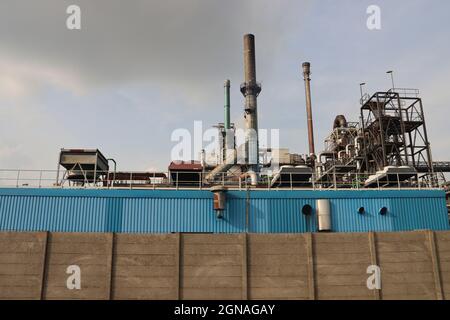 Chemiefabrik von Cabot im Hafen von Rotterdam in den Niederlanden Stockfoto