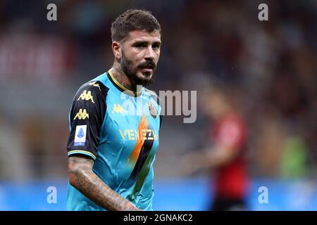 Antonio Vacca vom FC Venezia sieht während der Serie A ein Spiel zwischen AC Mailand und FC Venezia im Stadio Giuseppe Meazza am 22 2021. September in Mailand, Italien. Stockfoto