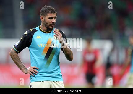 Antonio Vacca vom FC Venezia sieht während der Serie A ein Spiel zwischen AC Mailand und FC Venezia im Stadio Giuseppe Meazza am 22 2021. September in Mailand, Italien. Stockfoto