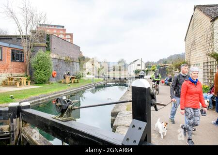 Wallbridge Lock on the Stroudwater Navigation Canal in der Stadt Stroud in Gloucestershire, Großbritannien Stockfoto