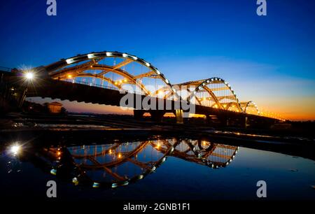 Dong Tru Brücke in Ha Noi Hauptstadt Nordvietnam Stockfoto