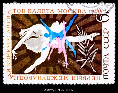 RUSSLAND, UdSSR - UM 1969: Eine Briefmarke aus der UdSSR zeigt den ersten Internationalen Ballettwettbewerb Moskau Stockfoto