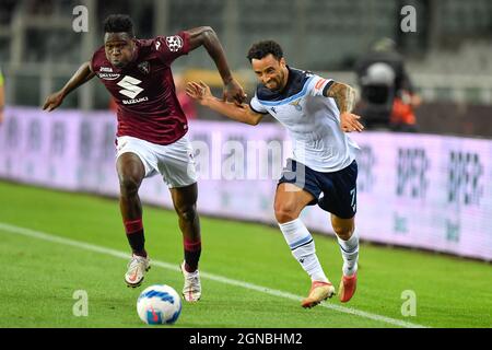 Turin, Italien. September 2021. In der Serie Ein Spiel zwischen Turin und Latium im Stadio Olimpico in Turin gesehen, hat sich der 7-er von Lazio, der aus dem 18. (Foto: Gonzales Photo/Alamy Live News Stockfoto