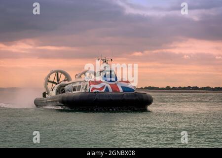 Hovercraft. Portsmouth auf die Isle of Wight Passagierflugzeugs im Vereinigten Königreich Solent Stockfoto