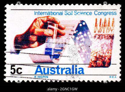 AUSTRALIEN - UM 1968: Eine abgesagte Briefmarke aus Australien zur Demonstration der Soil Science and Medical Conference Stockfoto