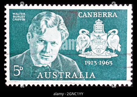 AUSTRALIEN - UM 1963: Eine in Australien gedruckte Briefmarke zeigt Walter Burley Griffin Stockfoto
