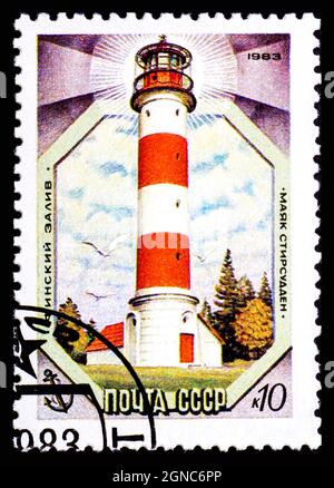 RUSSLAND - UM 1983: Briefmarke gedruckt von Russland, zeigt Leuchtturm Stockfoto