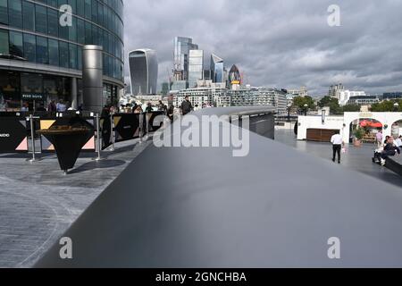 London Skyline von der More London 2021 aus gesehen Stockfoto
