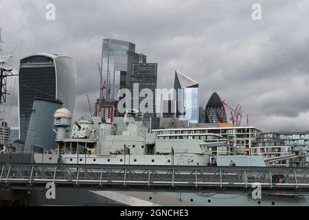 London Skyline von der More London 2021 aus gesehen Stockfoto