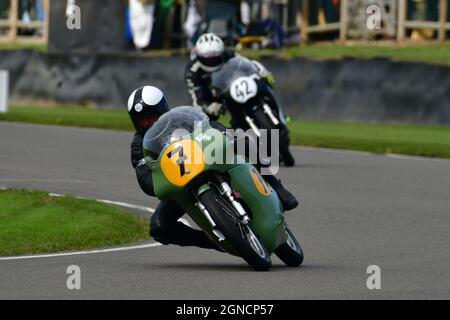 Duncan Fitchett, Jeremy McWilliams, Norton Manx 30M, Barry Sheene Memorial Trophy, Goodwood Revival 2021, September 2021, Barry Sheene Memorial Trophy Stockfoto