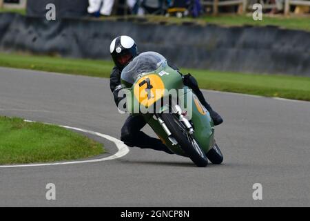 Duncan Fitchett, Jeremy McWilliams, Norton Manx 30M, Barry Sheene Memorial Trophy, Goodwood Revival 2021, September 2021, Barry Sheene Memorial Trophy Stockfoto