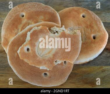 Nahaufnahme des heiligen orthodoxen sakramentalen Brotes. Stockfoto