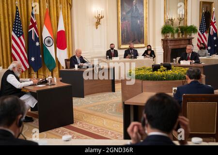 Washington DC, USA. September 2021. Präsident Joe Biden veranstaltet am Freitag, den 24. September 2021, im East Room im Weißen Haus in Washington, D.C. einen Quad Leaders Summit mit dem indischen Premierminister Narendra Modi, der Linken, dem australischen Premierminister Scott Morrison und der japanischen Premierministerin Suga Yoshihide. (Sarahbeth Maney/The New York Times) Quelle: Abaca Press/Alamy Live News Stockfoto