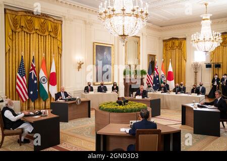 Washington DC, USA. September 2021. Präsident Joe Biden veranstaltet am Freitag, den 24. September 2021, in Washington, DC, einen Quad Leaders Summit mit dem indischen Premierminister Narendra Modi, der linken, der japanischen Premierministerin Suga Yoshihihide, dem australischen Premierminister Scott Morrison und dem Außenminister Antony J. Blinken im East Room des Weißen Hauses. Pool Foto von Sarahbeth Maney/UPI Kredit: UPI/Alamy Live News Stockfoto