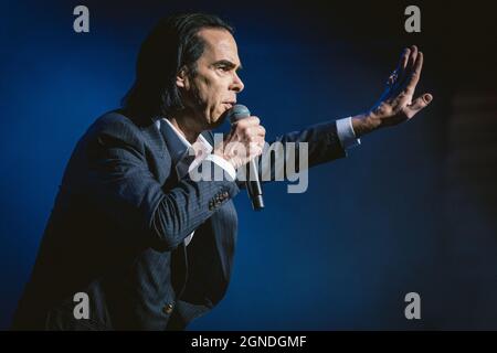 Gateshead, Großbritannien. 24. September 2021. - Nick Cave und Warren Ellis treten bei Sage Gateshead auf. Foto: Thomas Jackson / Alamy Live News Stockfoto